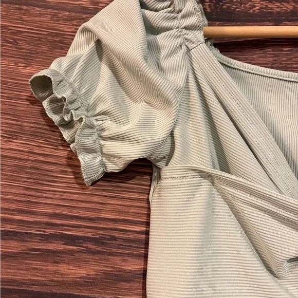 SHEIN Puff Sleeve Crop Top - Light Gray - Picture 9 of 12